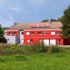 Enzo Hotels Vittel-Bulgneville Restaurant Le Pit Stop