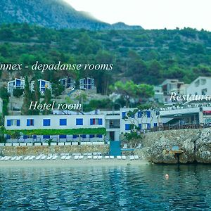 Beach Hotel